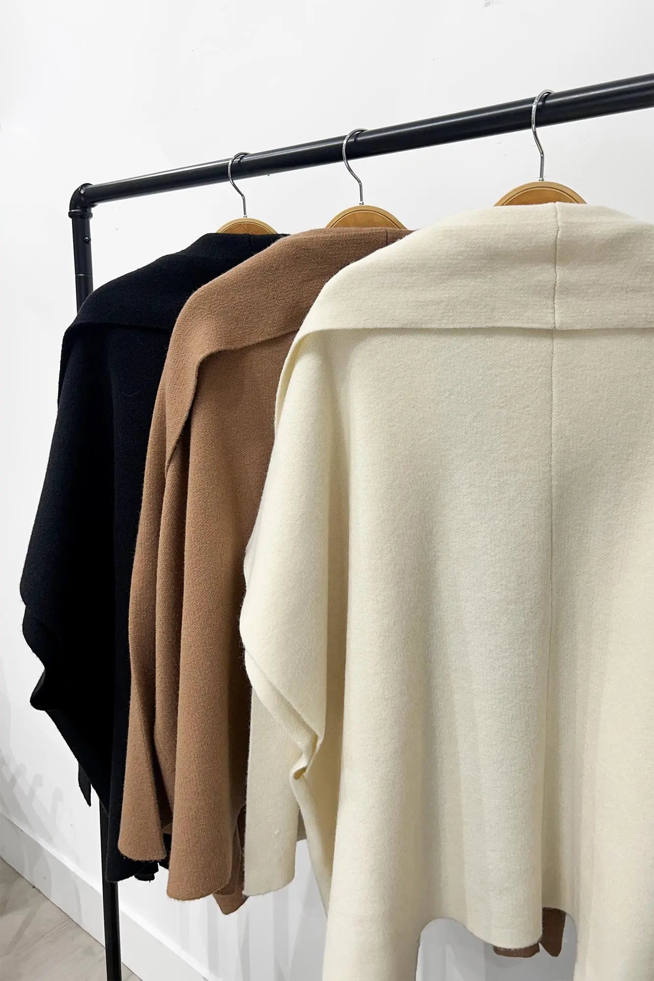 Solid Knit Collar Cardigan