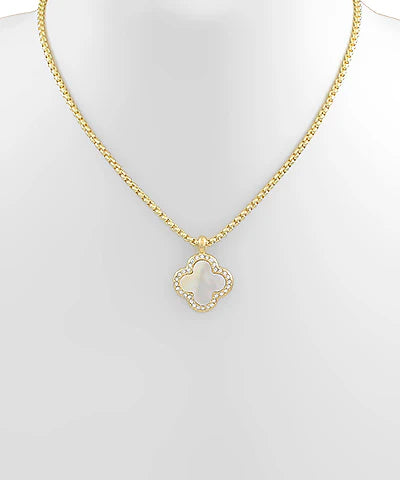 Mother of Pearl Clover Pendant Necklace