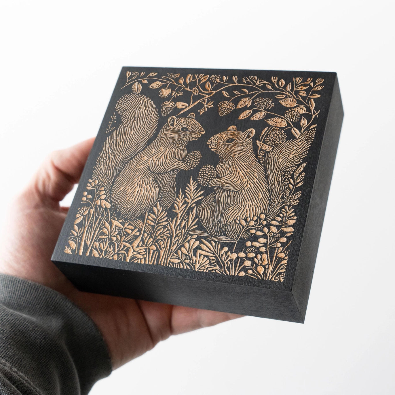 Engraved Squirrel Couple