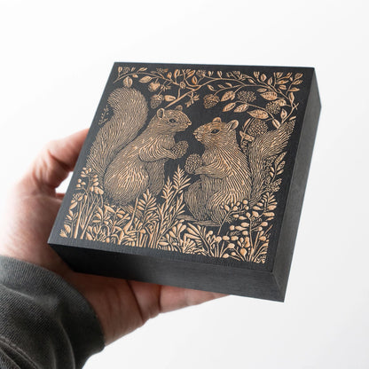 Engraved Squirrel Couple