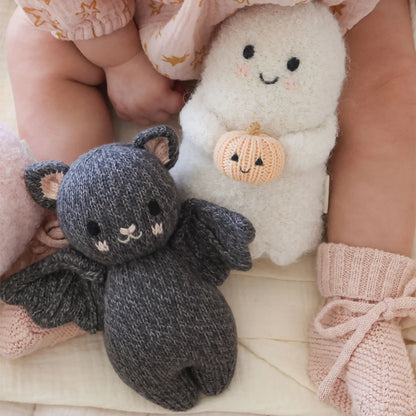 Baby Bat - Cuddle + Kind