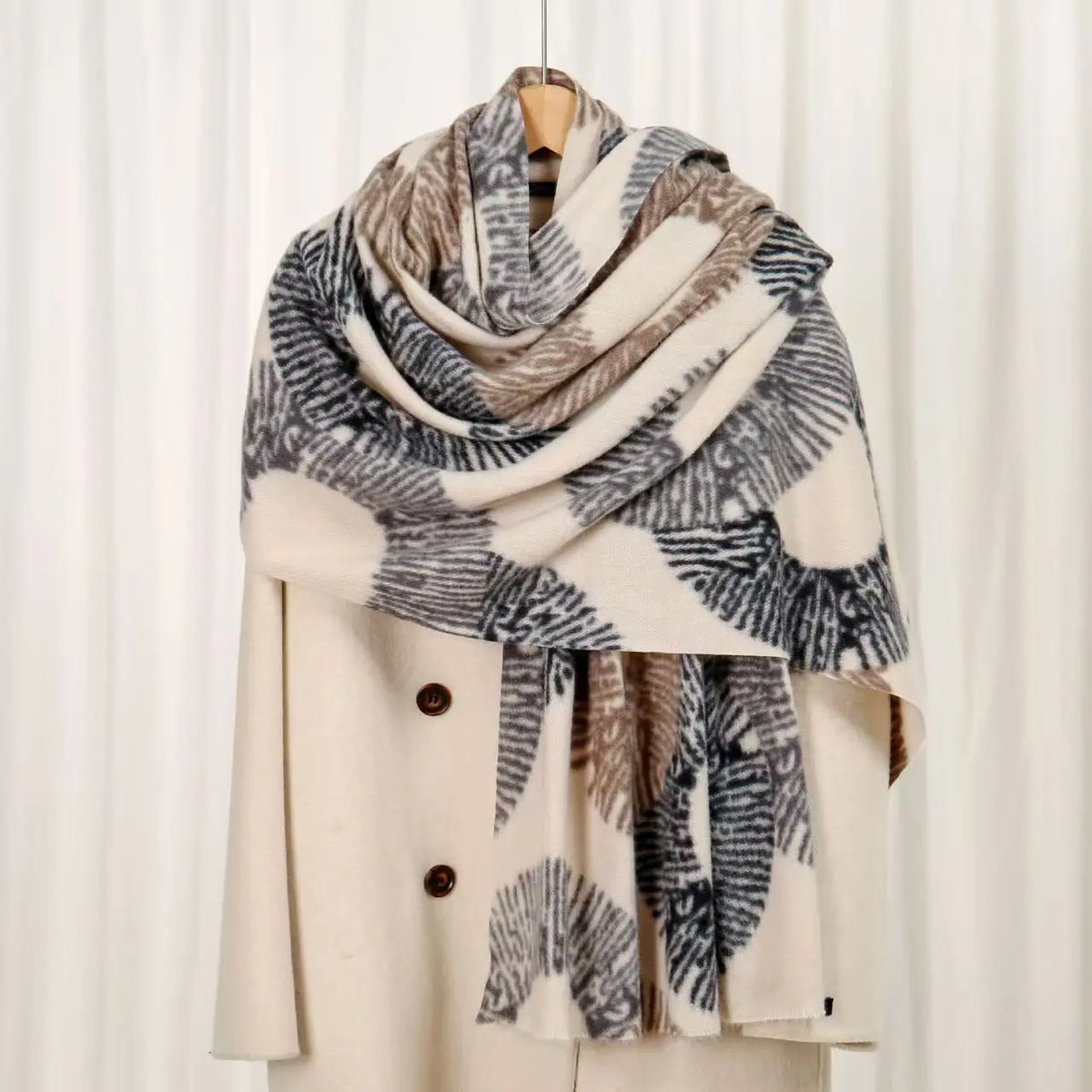 Cashmere-Feel Orbit Scarf